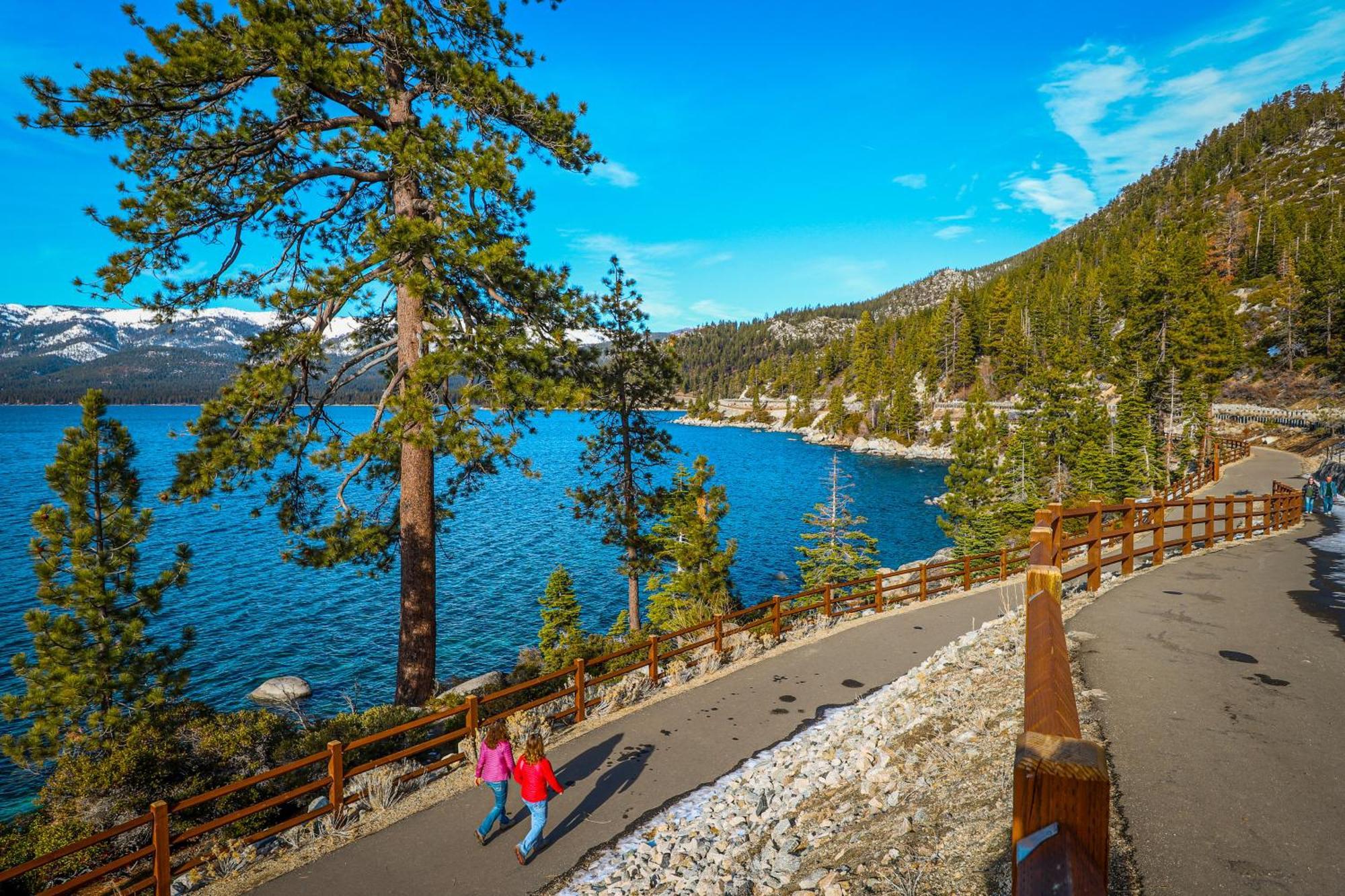 Tahome & Tahoe Place Incline Village Room photo