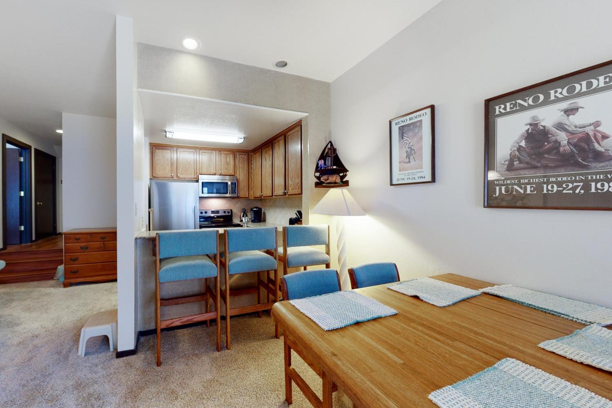 Tahome & Tahoe Place Incline Village Room photo